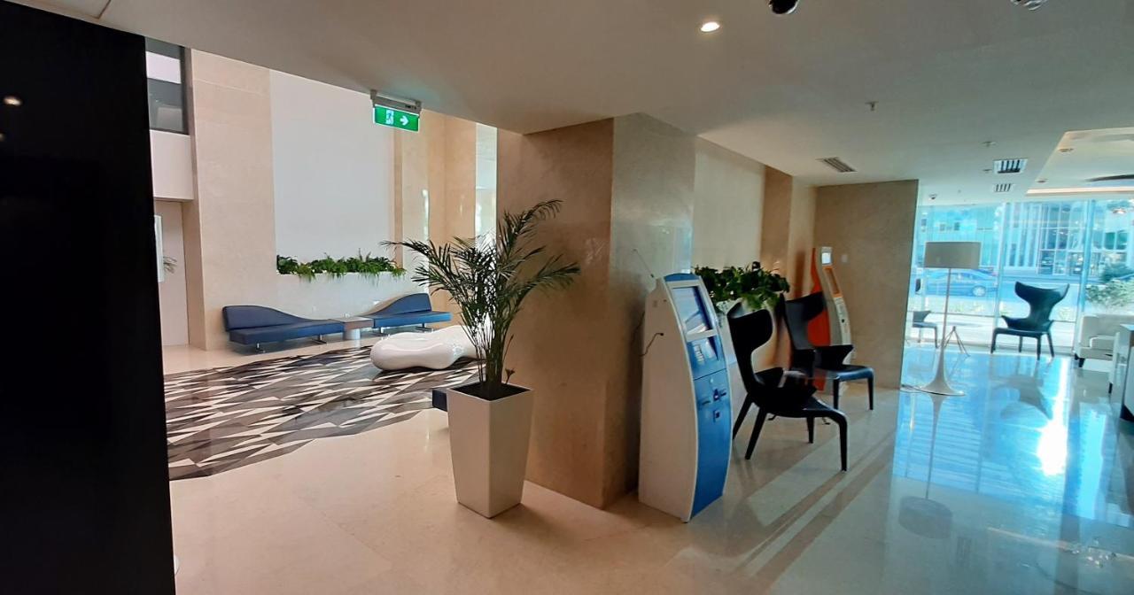 Alliance Palace Sea View Apartment Batumi Zewnętrze zdjęcie