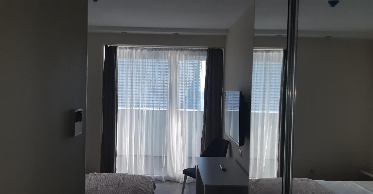 Alliance Palace Sea View Apartment Batumi Zewnętrze zdjęcie