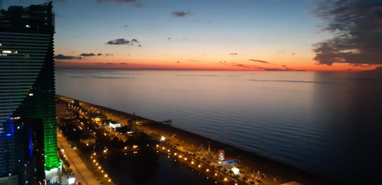 Alliance Palace Sea View Apartment Batumi Zewnętrze zdjęcie